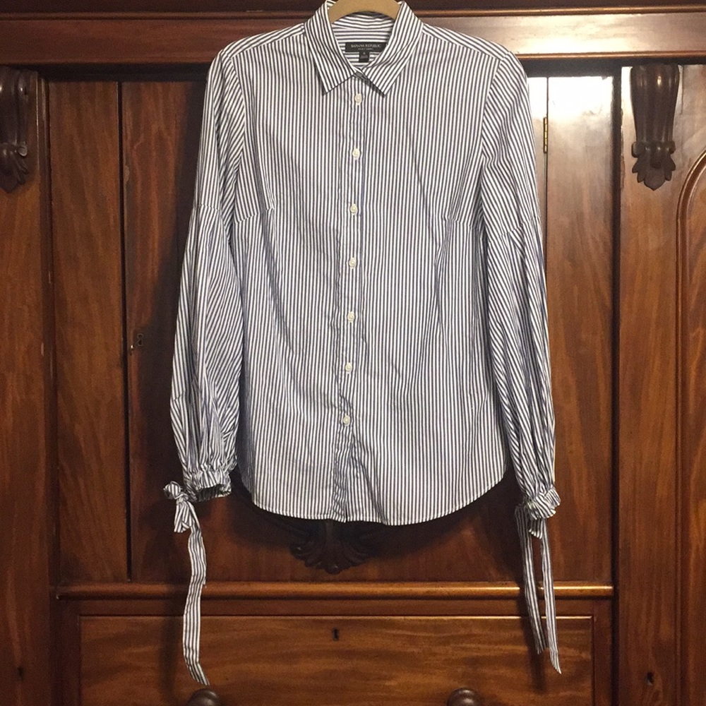 Banana Republic Julie Riley button up shirt - Picture 2 of 5